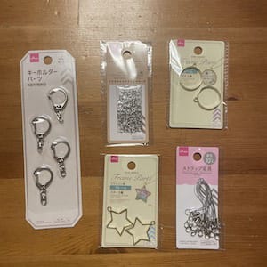 初めてのレジンアクセ作り ダイソーで購入